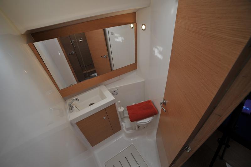 Book yachts online - sailboat - Dufour 412 Efram - Efram - rent