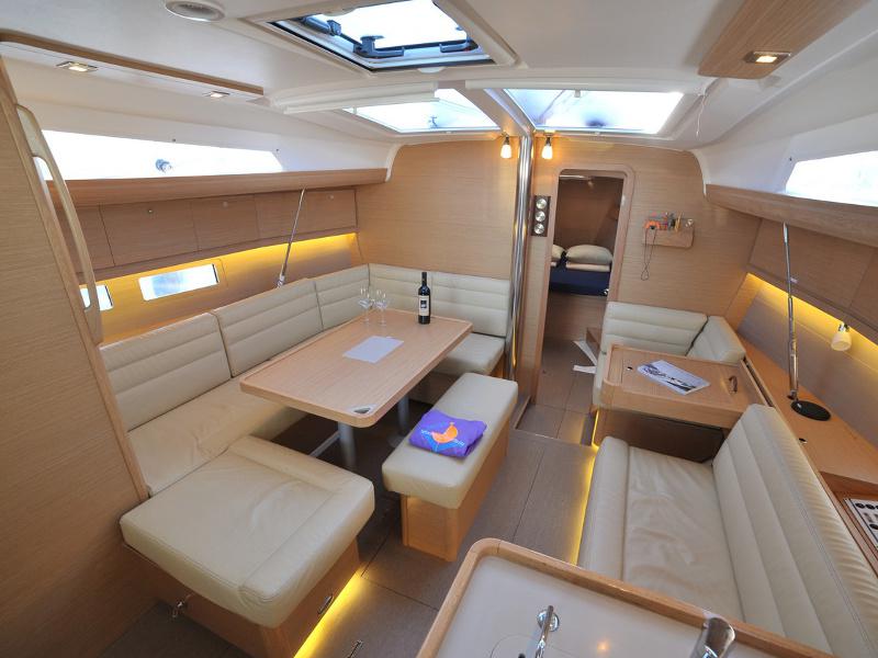 Book yachts online - sailboat - Dufour 412 Efram - Efram - rent
