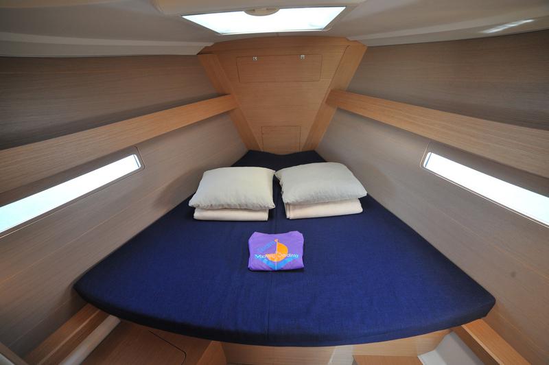 Book yachts online - sailboat - Dufour 412 Efram - Efram - rent