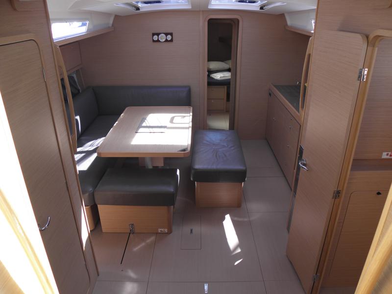 Book yachts online - sailboat - Dufour 460 Grand Large 5Cab - Abraxan - rent