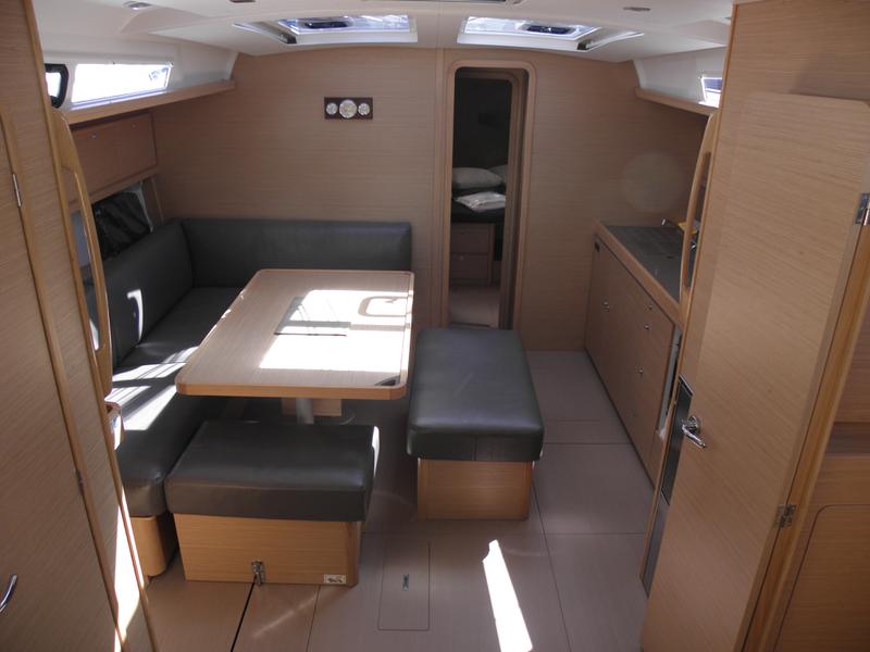 Book yachts online - sailboat - Dufour 460 Grand Large 5Cab - Abraxan - rent