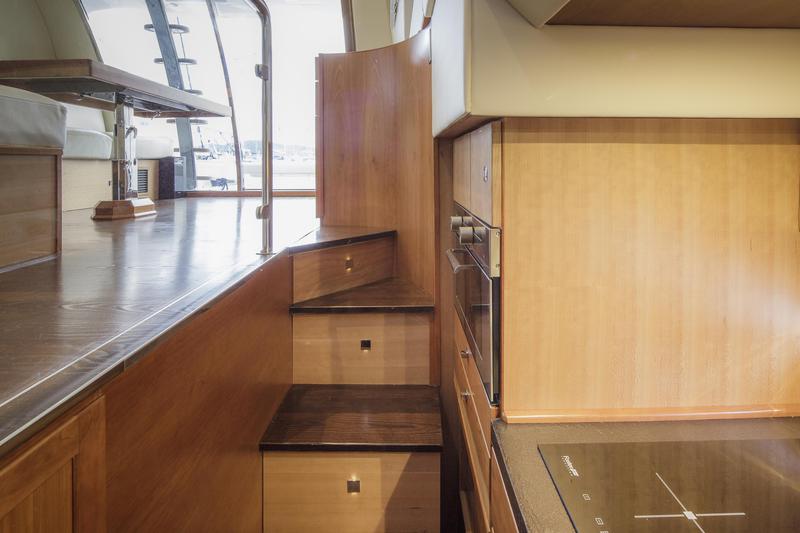 Book yachts online - motorboat - Lobfish 57 - Baby Blue - rent