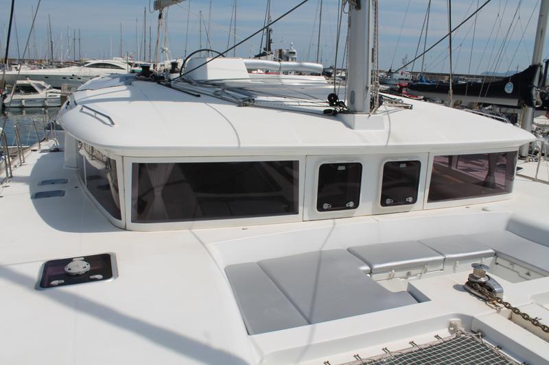 Book yachts online - catamaran - Lagoon 450 - Uranus Planet - rent