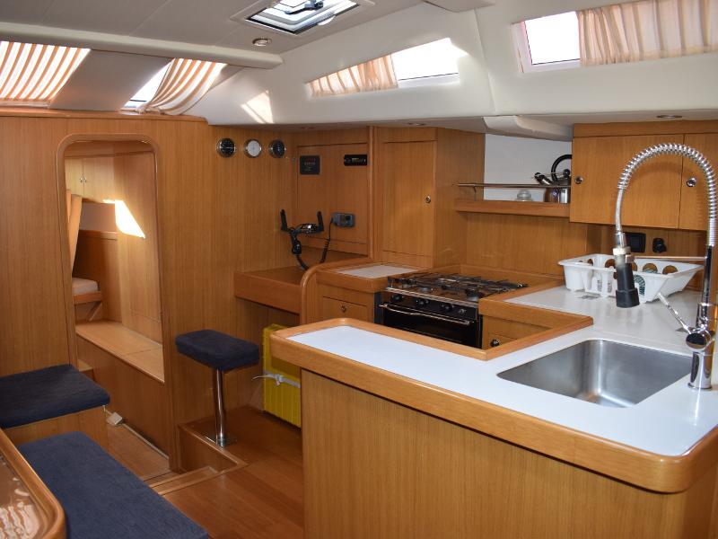 Book yachts online - sailboat - Comet 52 RS - Relight - rent