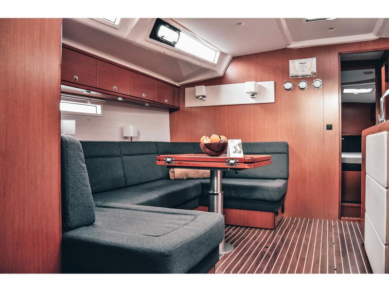 Book yachts online - sailboat - Bavaria Cruiser 56 - GATSBY - rent