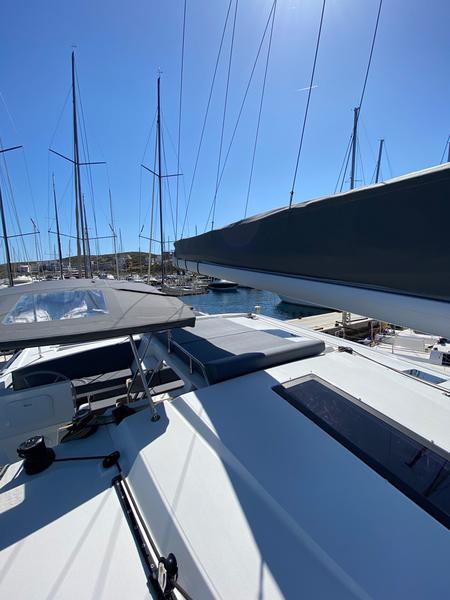 Book yachts online - catamaran - Astréa 42 - Ion - rent