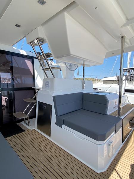 Book yachts online - catamaran - Astréa 42 - Ion - rent