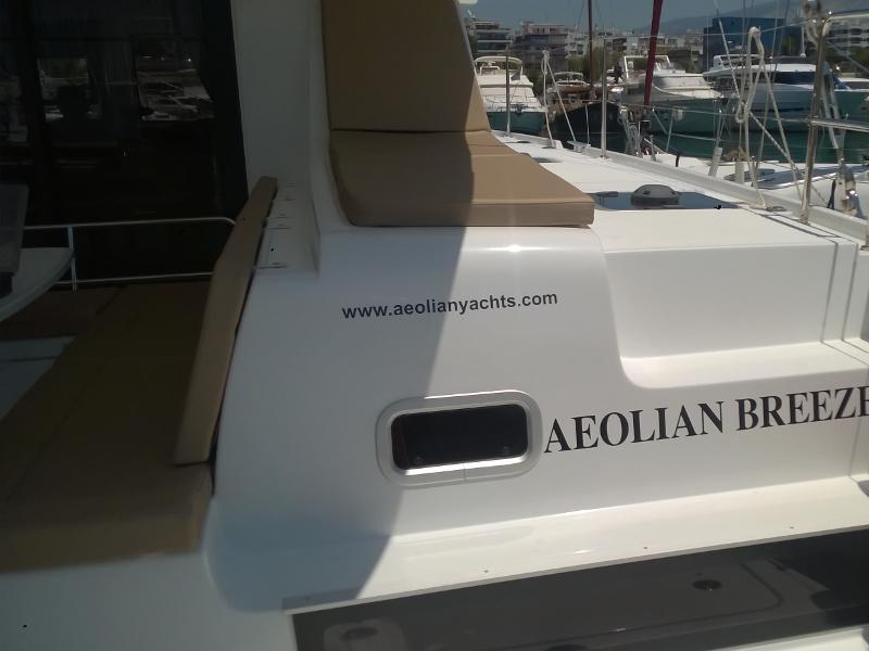 Book yachts online - catamaran - Lagoon 42 - Aeolian Breeze - rent