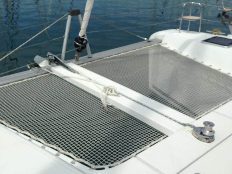 Book yachts online - catamaran - Lagoon 42 - Aeolian Breeze - rent