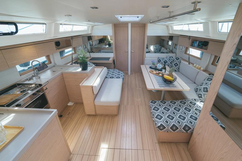 Book yachts online - sailboat - Oceanis 51.1 LUX (GEN,AC,WATERMAKER) - Princess Oceana - rent