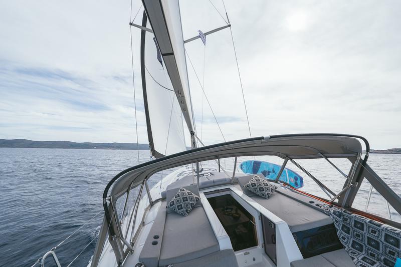 Book yachts online - sailboat - Oceanis 51.1 LUX (GEN,AC,WATERMAKER) - Princess Oceana - rent