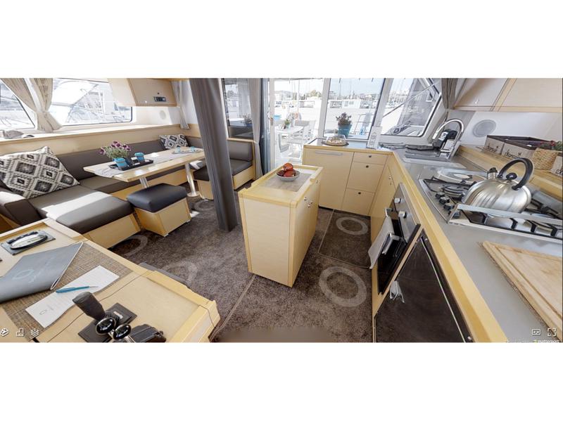 Book yachts online - catamaran - Lagoon 52 LUX (GEN,AC,WATERMAKER) - Princess Bella - rent