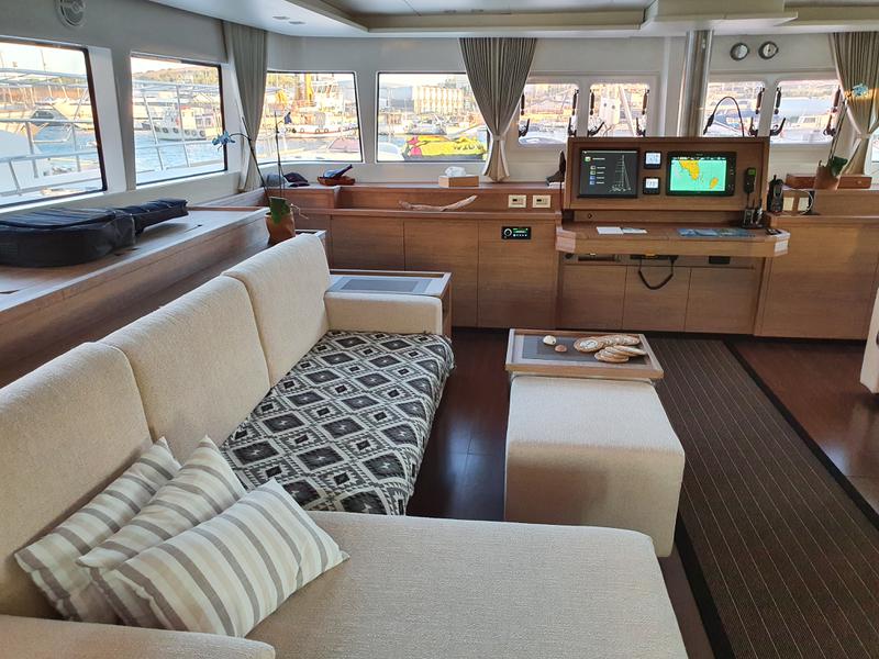 Book yachts online - catamaran - Lagoon 620(GEN,AC,WATERMAKER) - Kohinoor - rent