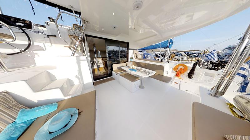 Book yachts online - catamaran - Lagoon 42(GEN,AC,WATERMAKER) - Princess Cinderella - rent