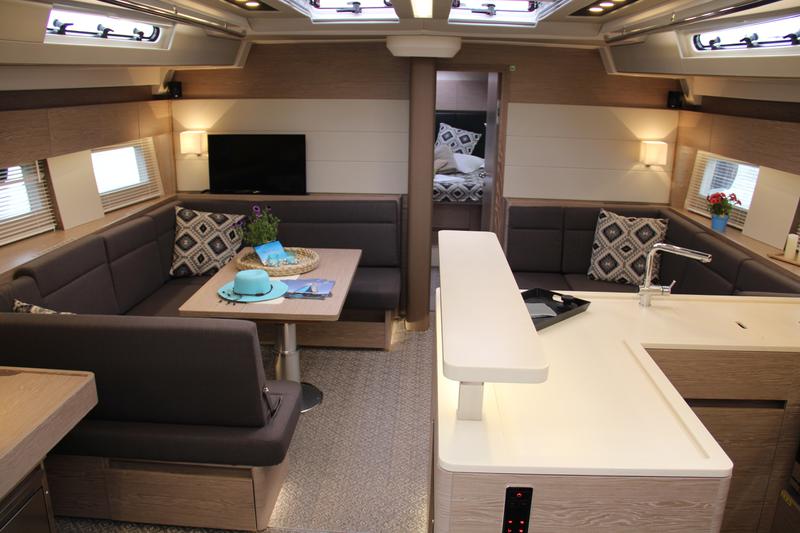 Book yachts online - sailboat - Hanse 588 LUX (GEN,AC,WATERMAKER) - Princess Melody - rent