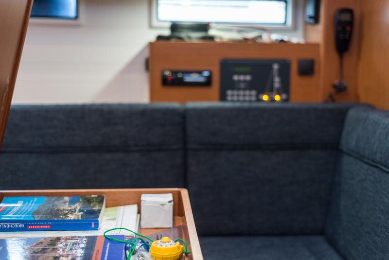 Book yachts online - sailboat - Bavaria Cruiser 46 - Morning Star  - A/C in Saloon - rent