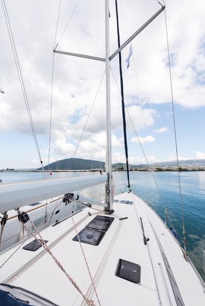 Book yachts online - sailboat - Bavaria Cruiser 46 - Morning Star  - A/C in Saloon - rent