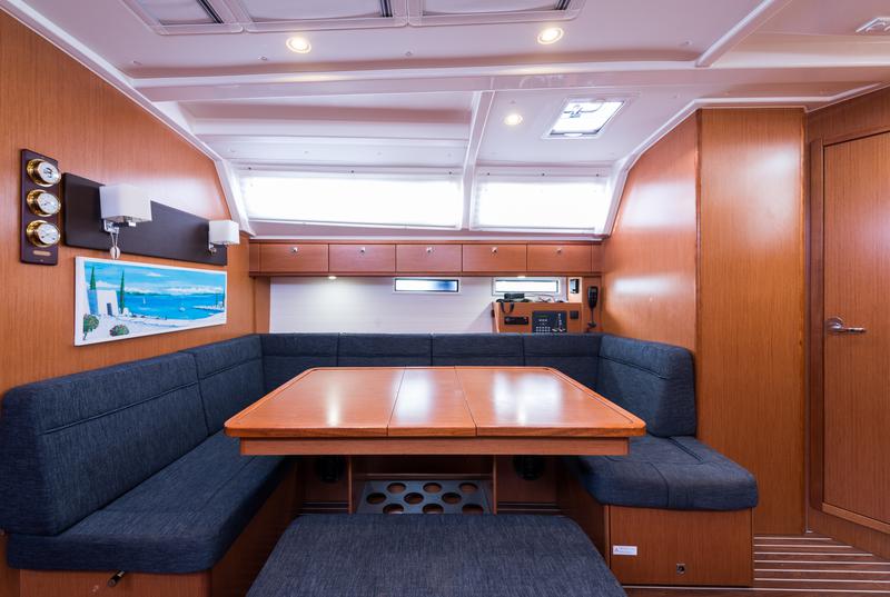 Book yachts online - sailboat - Bavaria Cruiser 46 - Morning Star  - A/C in Saloon - rent