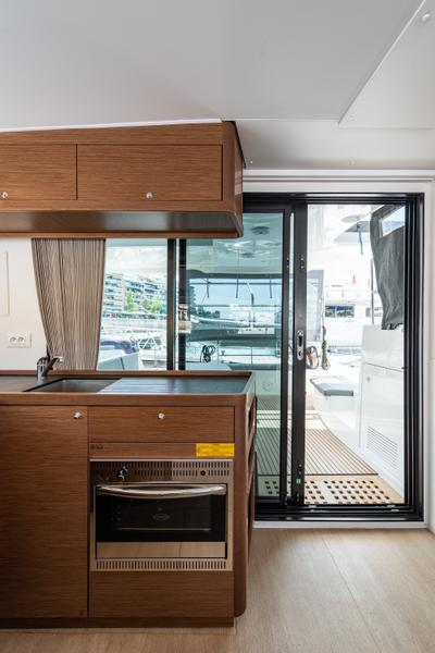 Book yachts online - catamaran - Lagoon 42 - Idal A/C- GEN &amp; WATERMAKER - rent