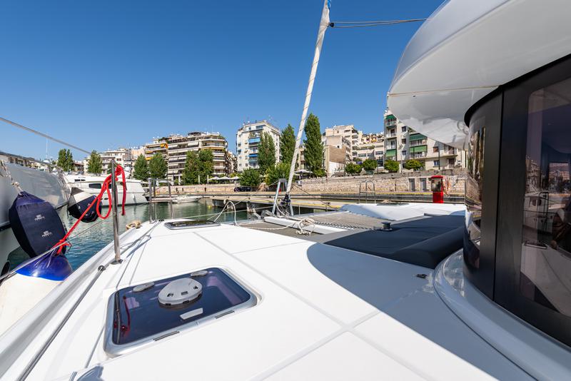 Book yachts online - catamaran - Lagoon 42 - Idal A/C- GEN &amp; WATERMAKER - rent