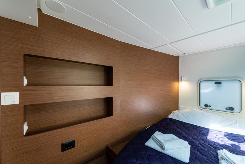 Book yachts online - catamaran - Lagoon 42 - Idal A/C- GEN &amp; WATERMAKER - rent