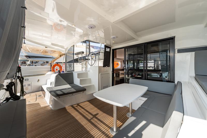 Book yachts online - catamaran - Lagoon 42 - Idal A/C- GEN &amp; WATERMAKER - rent