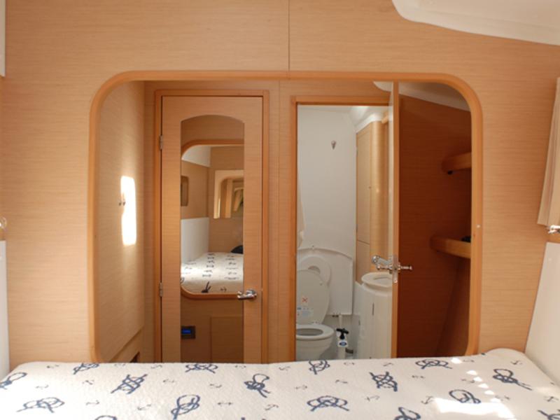 Book yachts online - catamaran - Lagoon 440 - Tani - rent