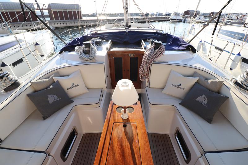 Book yachts online - sailboat - Bavaria Cruiser 46 - Angelofe - rent