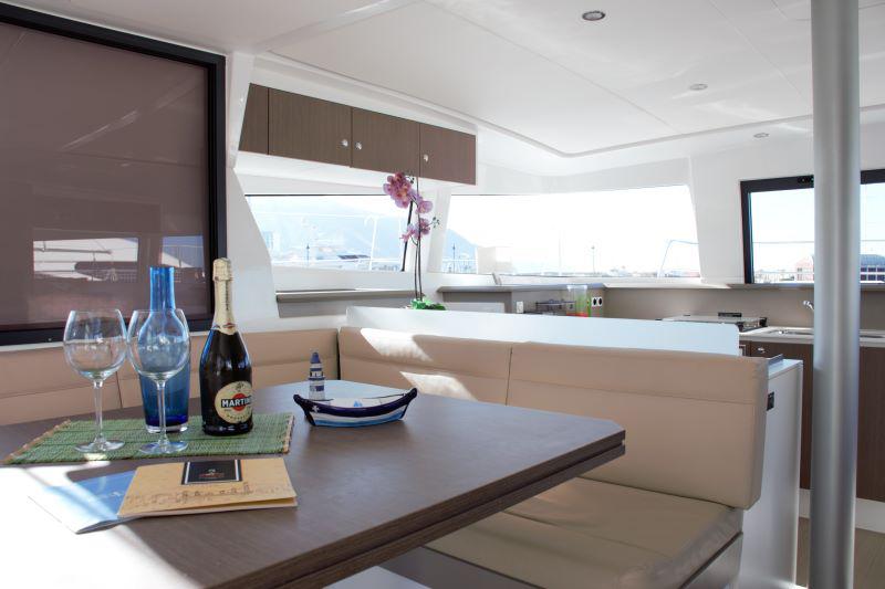 Book yachts online - catamaran - Bali 4.3 - Fasteam Two (A/C - GENERATOR) - rent