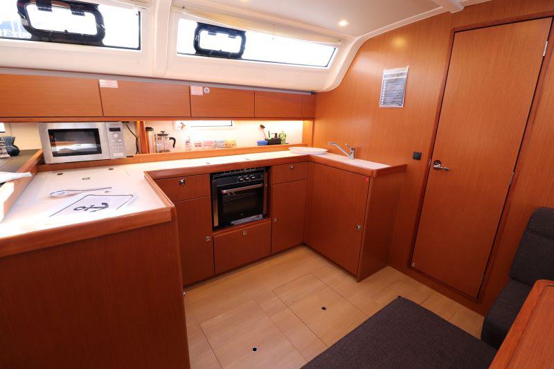 Book yachts online - sailboat - Bavaria Cruiser 51 - Euphoria - rent