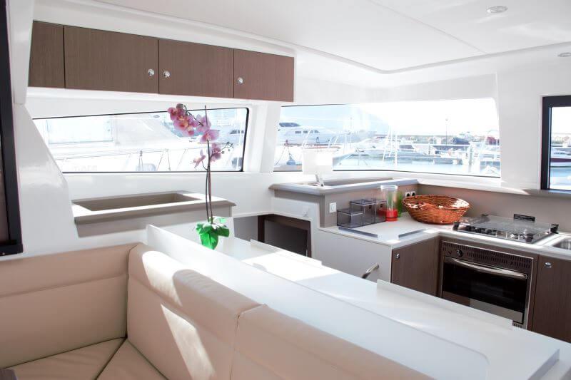 Book yachts online - catamaran - Bali 4.3 - Fasteam One (A/C - GENERATOR) - rent