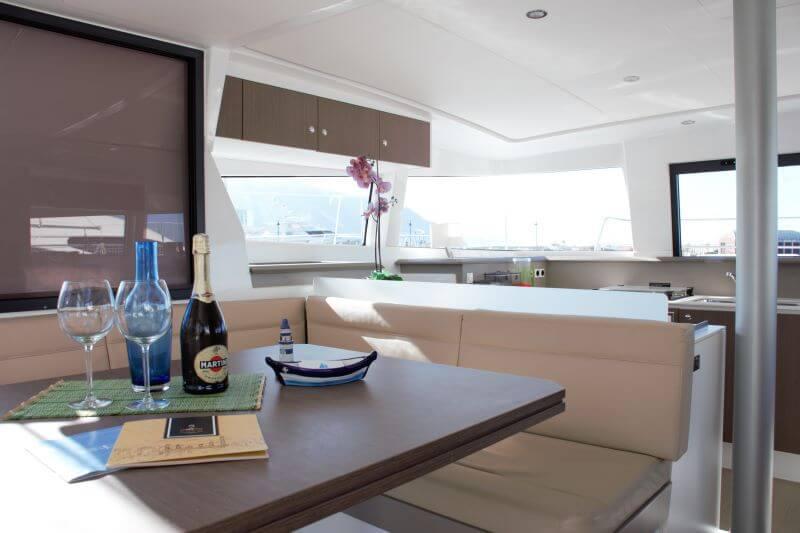 Book yachts online - catamaran - Bali 4.3 - Fasteam One (A/C - GENERATOR) - rent