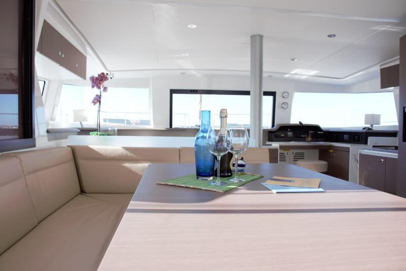 Book yachts online - catamaran - Bali 4.3 - Fasteam One (A/C - GENERATOR) - rent