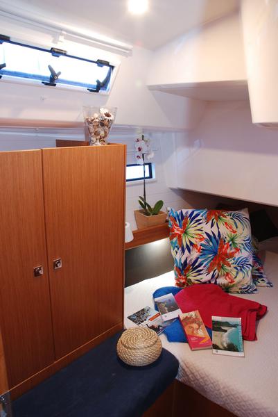 Book yachts online - sailboat - Bavaria Cruiser 41 - Khimeya - rent