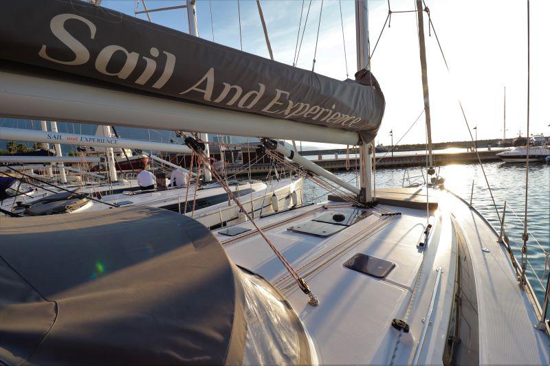 Book yachts online - sailboat - Bavaria Cruiser 46 - Sherdana - rent