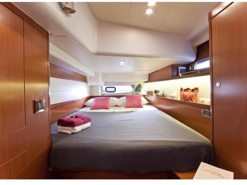 Book yachts online - sailboat - Oceanis 58 Exclusive - "Pegaso"- refit 2021 - rent