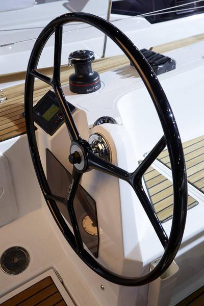 Book yachts online - sailboat - Jeanneau Sun Odissey 349 - Mon Amour - rent