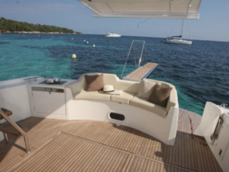 Book yachts online - motorboat - Prestige 50 Fly - Klara - rent