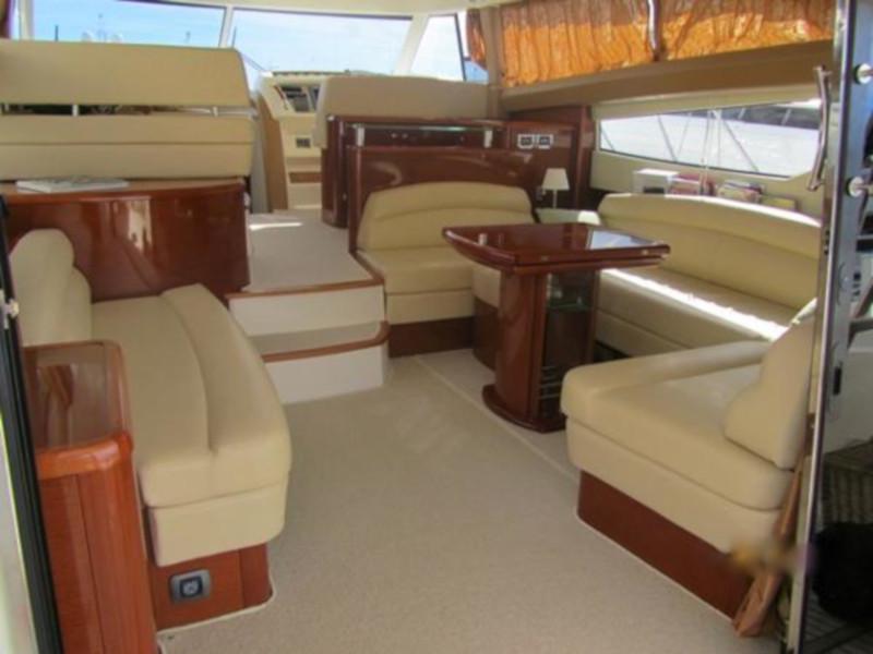 Book yachts online - motorboat - Prestige 50 Fly - Klara - rent
