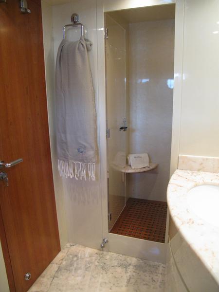 Book yachts online - motorboat - Astondoa 82 - Seafree - rent