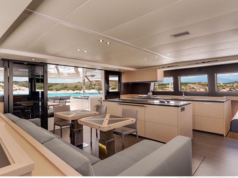 Book yachts online - catamaran - Lagoon 620 - Grace - rent