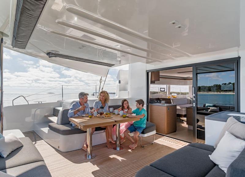 Book yachts online - catamaran - Lagoon 50 - Swan - rent