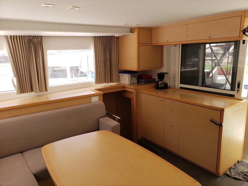 Book yachts online - catamaran - Lagoon 450 SporTop - Belle - rent