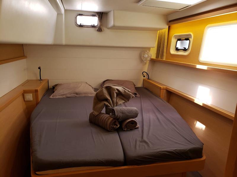 Book yachts online - catamaran - Lagoon 450 SporTop - Belle - rent