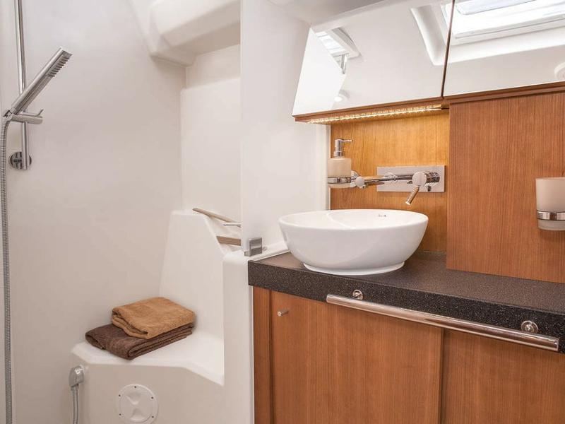 Book yachts online - sailboat - Hanse 505 - Marina Estrella Three - rent