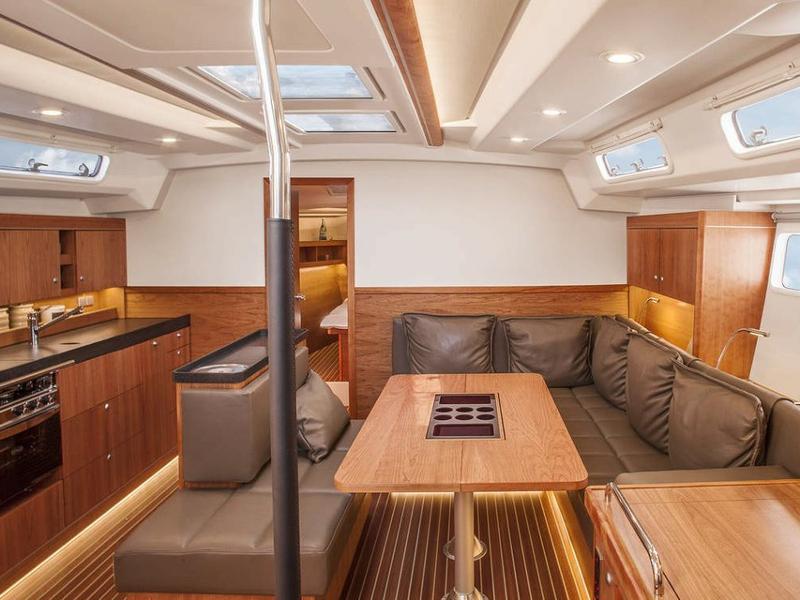 Book yachts online - sailboat - Hanse 505 - Marina Estrella One - rent