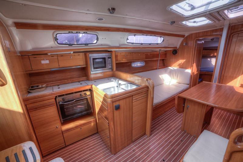 Book yachts online - sailboat - Bavaria 38 Cruiser - Takis  - rent