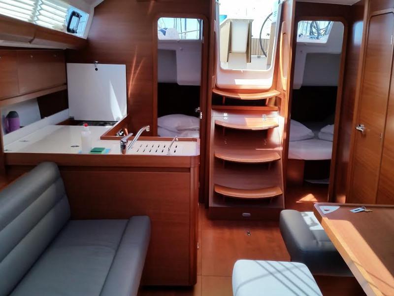 Book yachts online - sailboat - Dufour 412 Grandlarge - Bety - rent