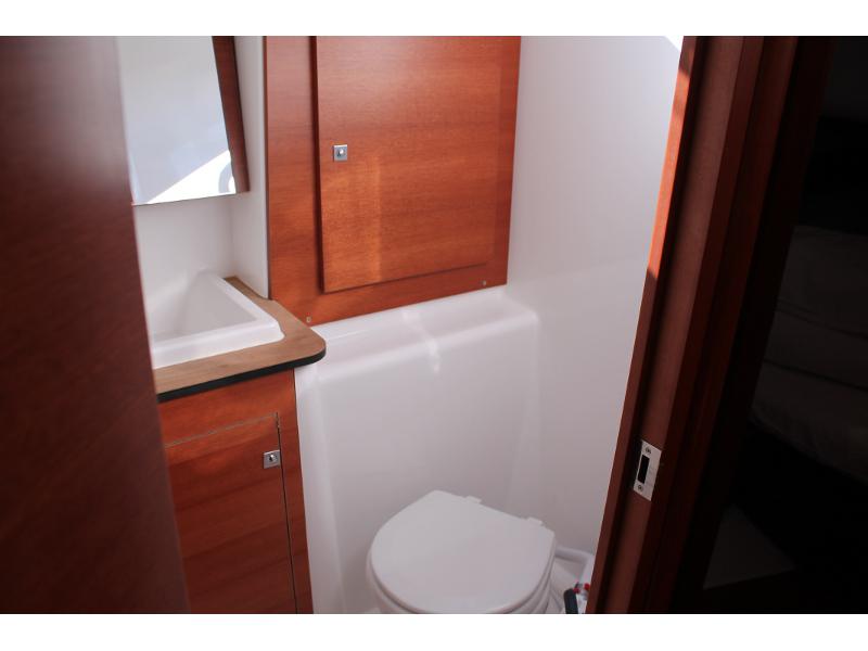 Book yachts online - sailboat - Dufour 382 GL - Mata - rent