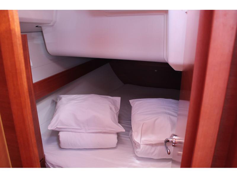 Book yachts online - sailboat - Dufour 382 GL - Mata - rent